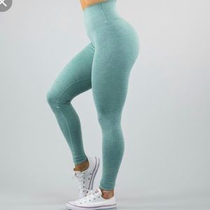 Alphalete jade green legging (first generation og)